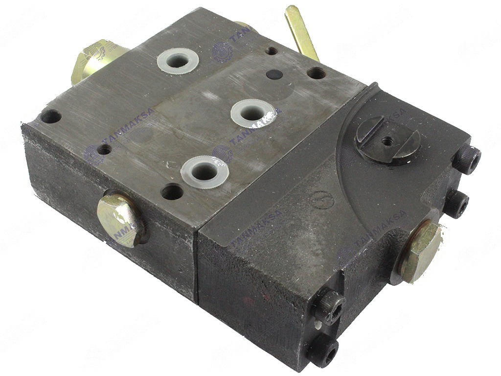 8073 Hidrolik Kumanda Kutusu 2